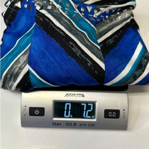 Links Geometric Chevron Long Sleeve Top With Studded Neckline - M - Picture 8 of 8